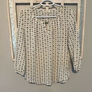 Jon & Anna Black and White Geometric Blouse